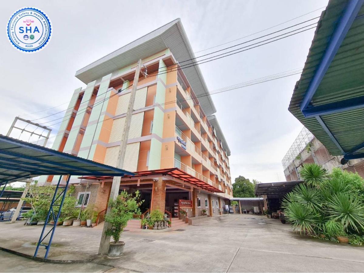 Hotel Jaroonsak Grand Trang Exterior foto